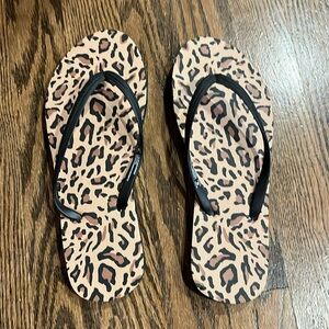 Shade And Shore Cheetah Flip Flops